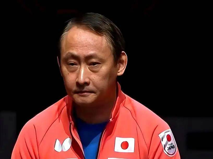 张本宇怒斥网络暴力呼吁停止谩骂