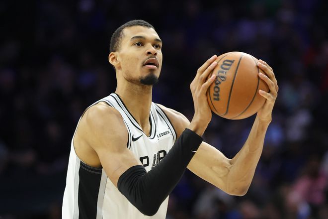 文班亚马绝杀助马刺力克太阳 两月20胜1负冲击西