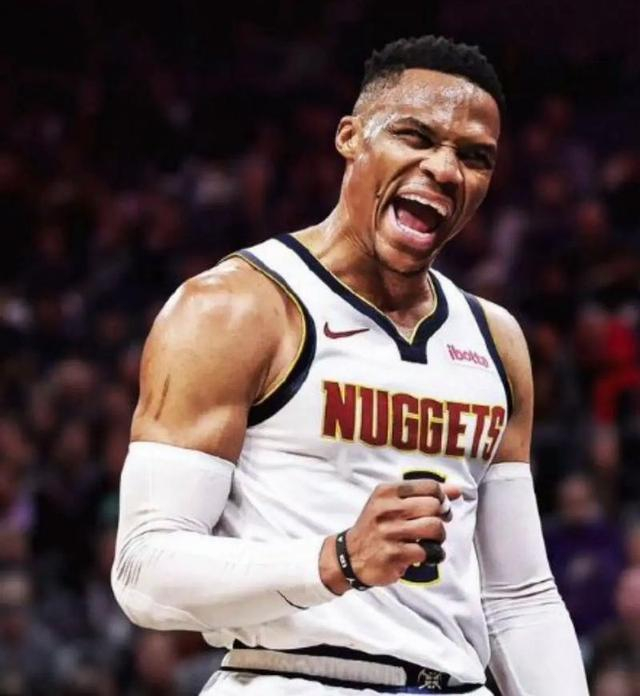 威少冲击历史三双纪录：数据全面但年龄成最大