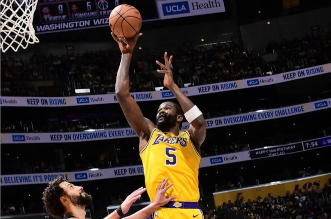 湖人轻取奇才艾顿攻防双核闪耀西部排名稳固