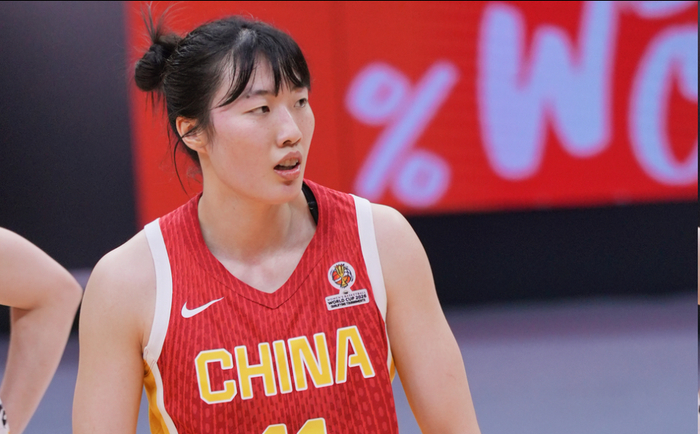 罗欣棫11+4+4+2抢断引领中国女篮大胜南苏丹