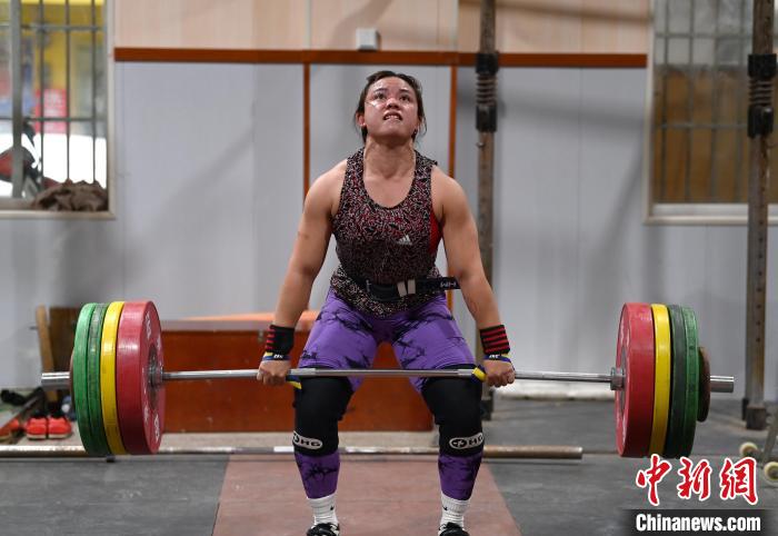 越南举重队赴广西上思集训备战2024世界杯