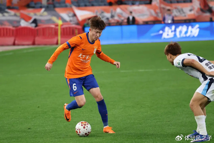 山东泰山主场1-2大连英博 韩鹏用人策略遭质疑