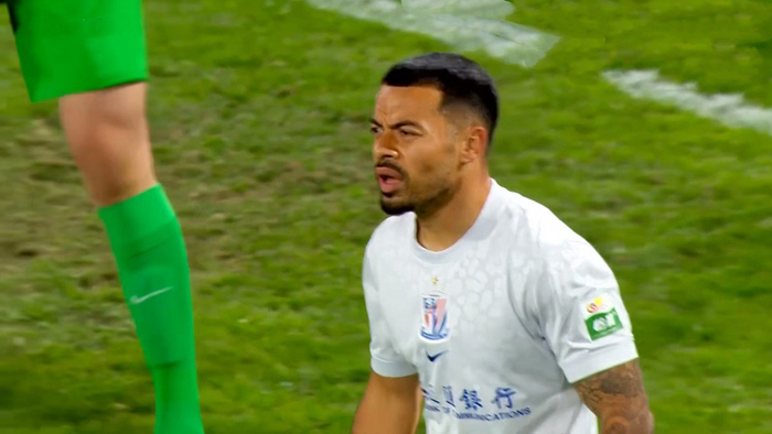 申花逆转津门虎谢鹏飞传中建功德比大战一触即