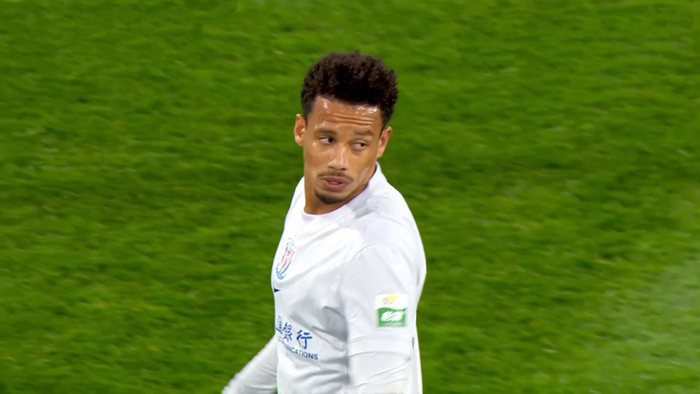 申花逆转津门虎谢鹏飞传中建功德比大战一触即